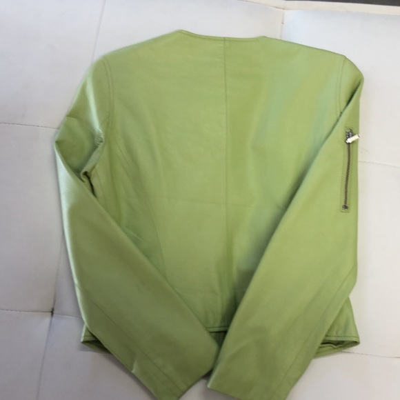 Cache Green Apple Bright Leather Jacket with snaps and zipper pockets. - Picture 4 of 6